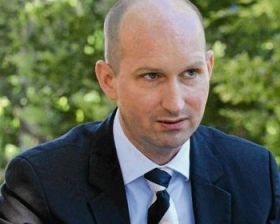 В связи с санкциями приток инвестиций из России в Казахстан проблематичен — аналитики S&P